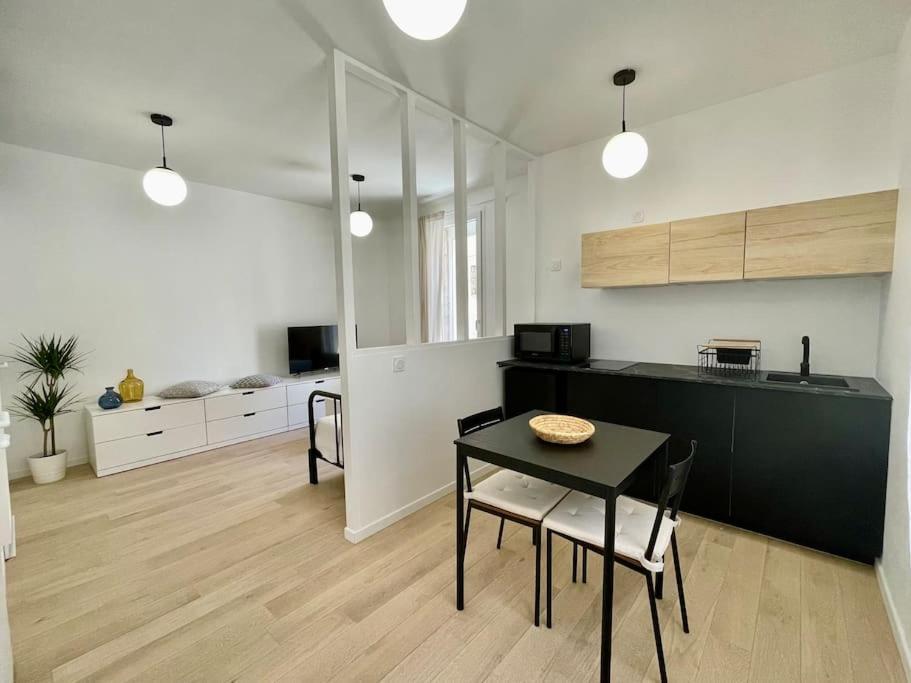 Studio Entierement Renove, Situe Au Coeur Du Quartier Haut Sète Buitenkant foto